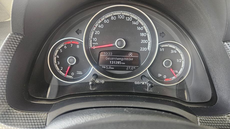VW Up! 1,0 ,kamera,senzori, gr sjedala...rata od 130€, fotografija 7