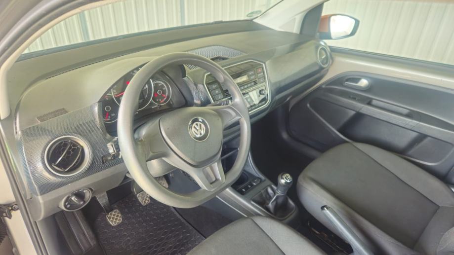 VW Up! 1,0 ,kamera,senzori, gr sjedala...rata od 130€, fotografija 8