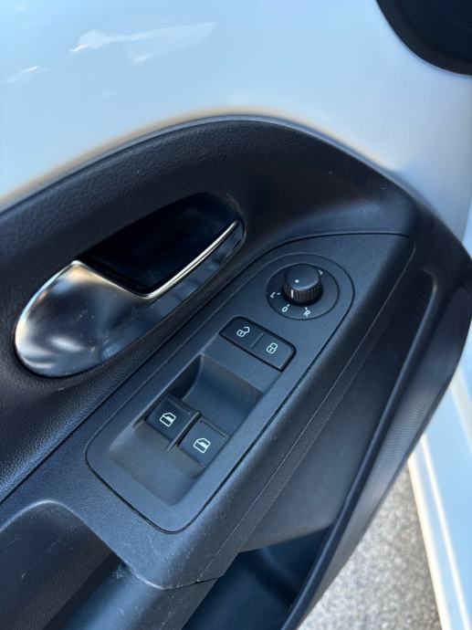 VW Up! 1,0 MPI 2016., fotografija 18
