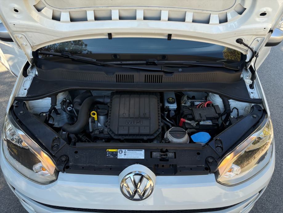VW Up! 1,0 MPI 2016., fotografija 9