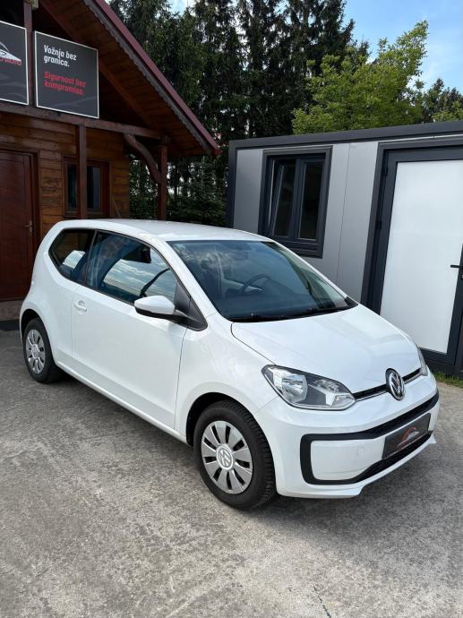 VW UP! 1,0 servisna, fotografija 2