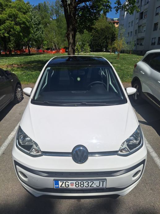 VW Up! Krovni prozor, stvarna kilometraža, kao nov, fotografija 13