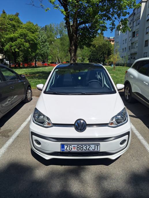 VW Up! Krovni prozor, stvarna kilometraža, kao nov, fotografija 2
