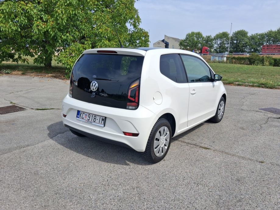 VW Up! 1,0, fotografija 11