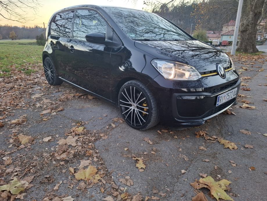 VW Up! 1,0, pogled izvana - slika 2