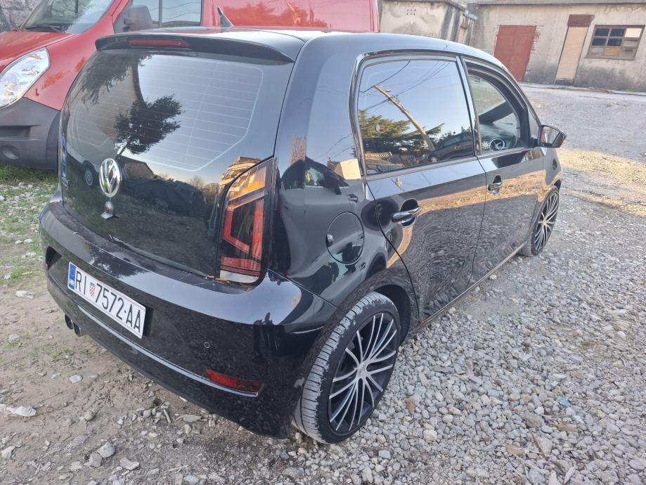 VW Up! 1,0, fotografija 6