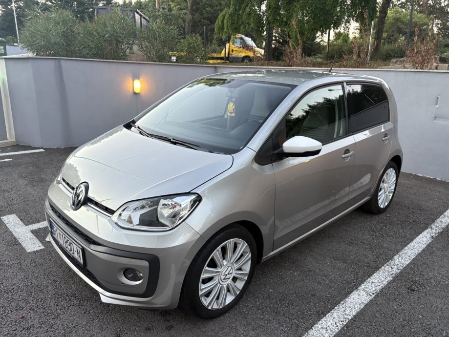 VW Up! 1,0, fotografija 3
