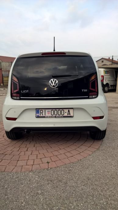 VW Up! TSI beats, 1.vl.90KS, 49km, HR, Servisna, vrhunski zvuk, ocuvan, fotografija 2