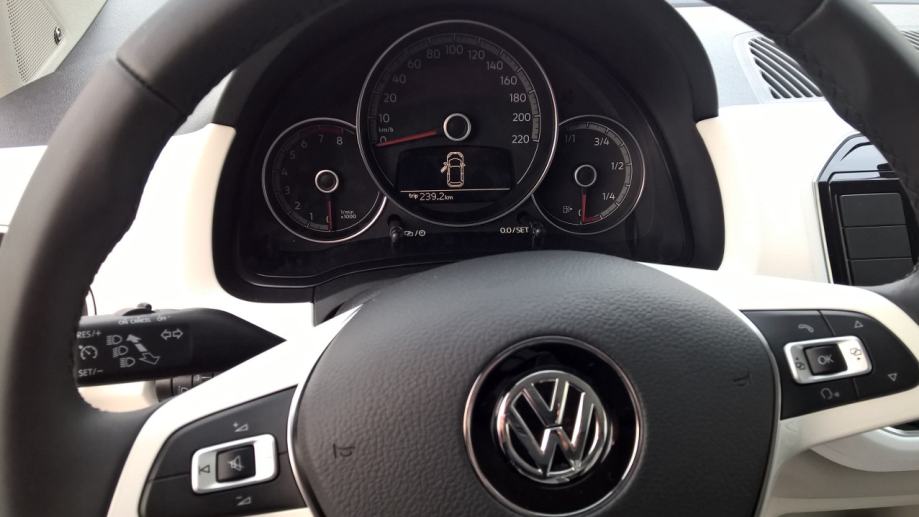 VW Up! TSI beats, 1.vl.90KS, 49km, HR, Servisna, vrhunski zvuk, ocuvan, fotografija 4