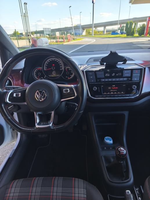 VW Up! 1,0 TSI GTI, fotografija 12