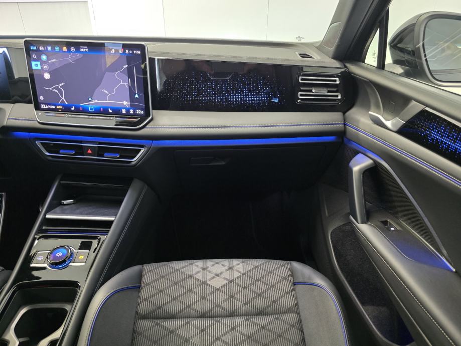 VWTiguan2,0 TDI,R-LINE BLACK EDITION,IQ LED,IQ DRIVE,KAMERA360°,GARANC, fotografija 13