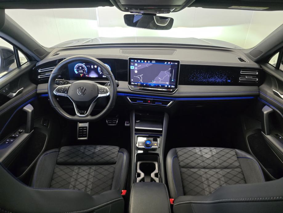 VWTiguan2,0 TDI,R-LINE BLACK EDITION,IQ LED,IQ DRIVE,KAMERA360°,GARANC, fotografija 14