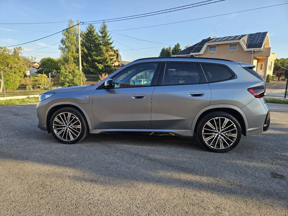 X1 xDrive30e mSportPro automatik 78000 km. U PDV-u, fotografija 3