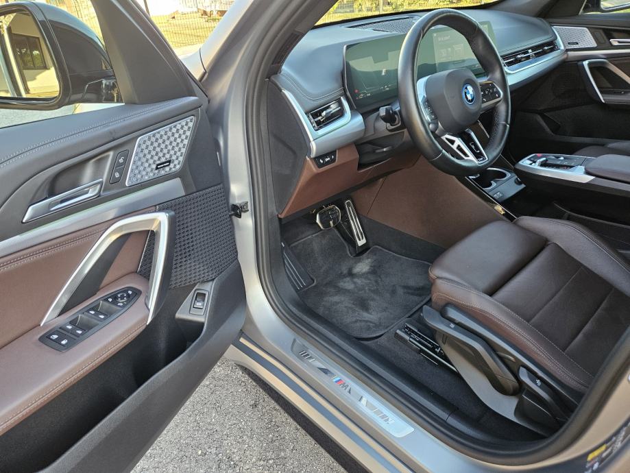 X1 xDrive30e mSportPro automatik 78000 km. U PDV-u, fotografija 8