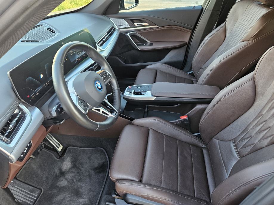 X1 xDrive30e mSportPro automatik 78000 km. U PDV-u, fotografija 19