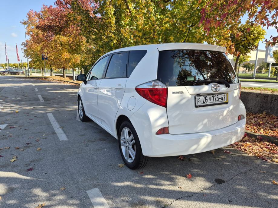 Yaris-Verso-S 1.4 D4D-JESENSKI TJEDNI BONUS 700 EUR, fotografija 7