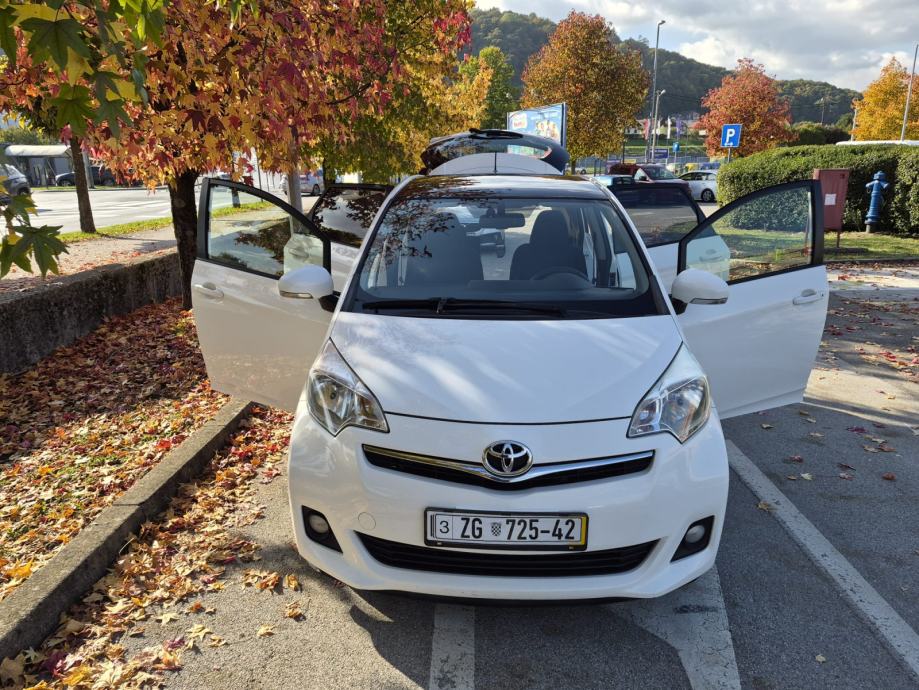 Yaris-Verso-S 1.4 D4D-JESENSKI TJEDNI BONUS 700 EUR, fotografija 3