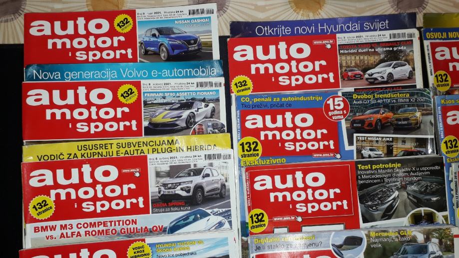 Auto motor sport lot 17 brojeva