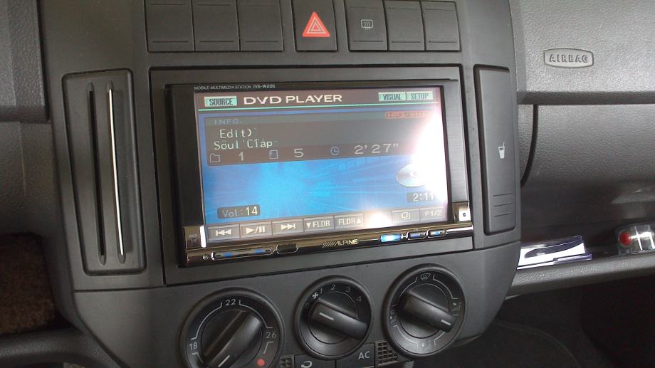 Alpine DVD player IVAW205r