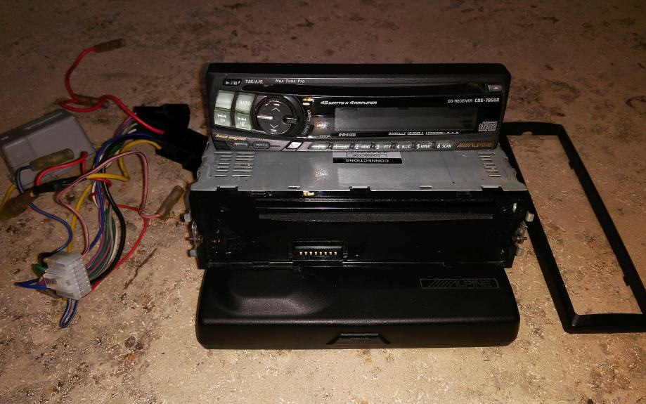 Auto radio Alpine CDE 7860R