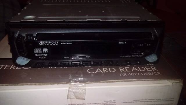 Auto radio Kenwood 4x50w cd player 100kn hitno