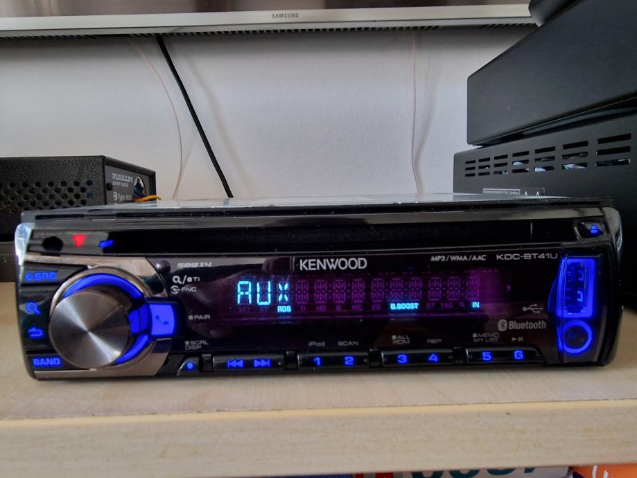 Auto-radio Kenwood KDC-BT41U MP3/WMA/AAC/CD/USB, bluetooth, AUX Input.