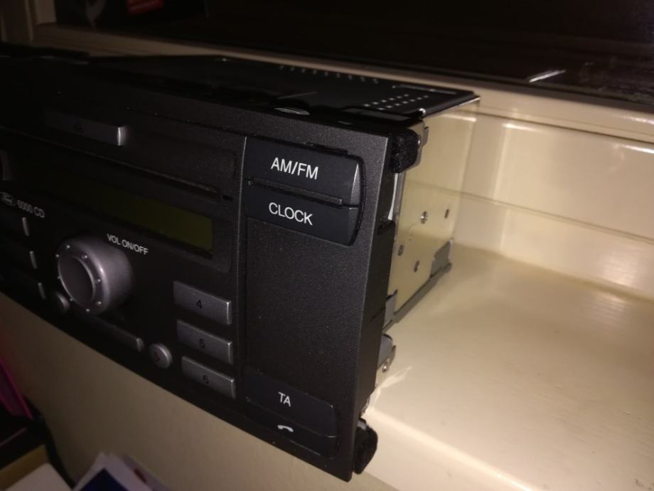 Autoradio Ford 6000 cd prodajem