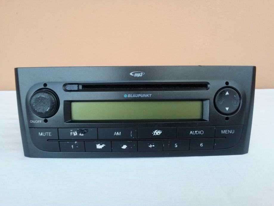 Blaupunkt Autoradio-CD player za Fiat, kodiran, neprovjeren
