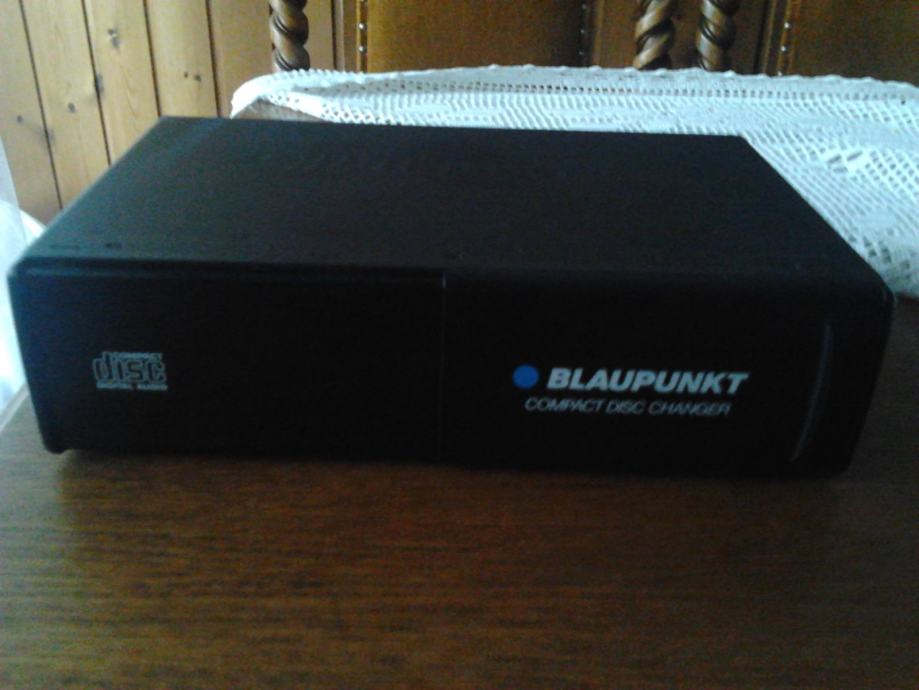 BLAUPUNKT CDchanger i radiokazetofon CIJENA 150KN!!!!
