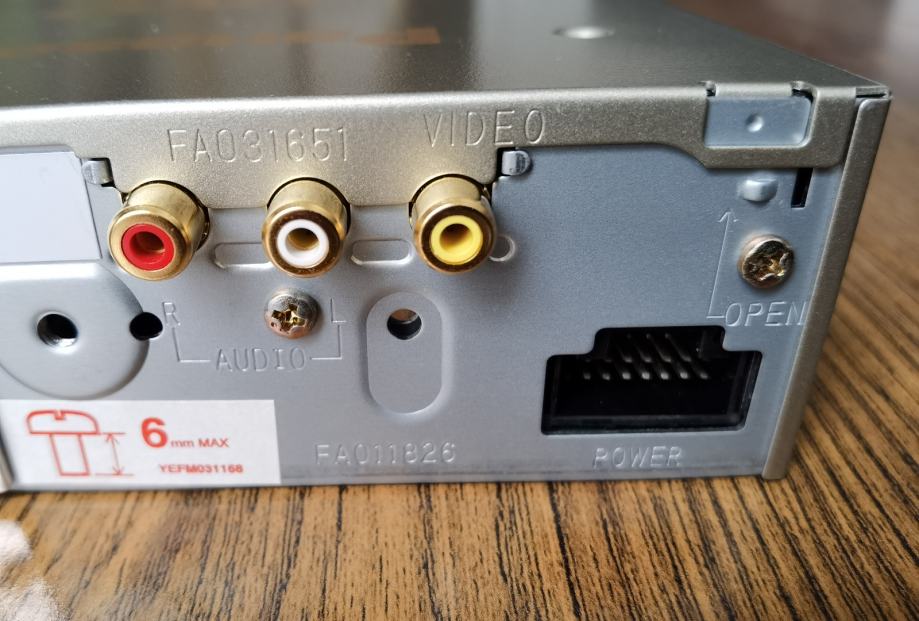 DVD player za auto Panasonic CXDV1500, novo, zapakirano...