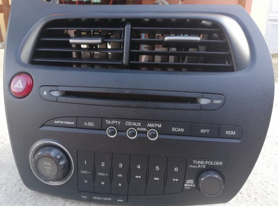 Honda civic VIII radio
