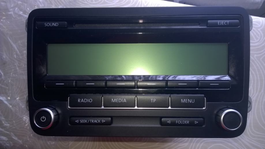 VW RCD 310 MP3 radio  HITNO !
