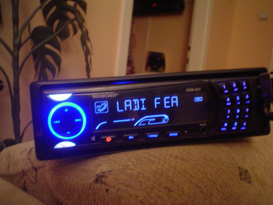 SilverCrest autoradio cd,aux,mp3,SD cart,USB , Bluetooth 4x45w