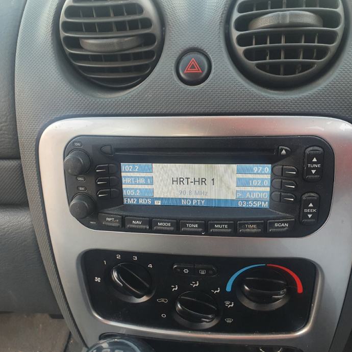 jeep cherokee navigacija