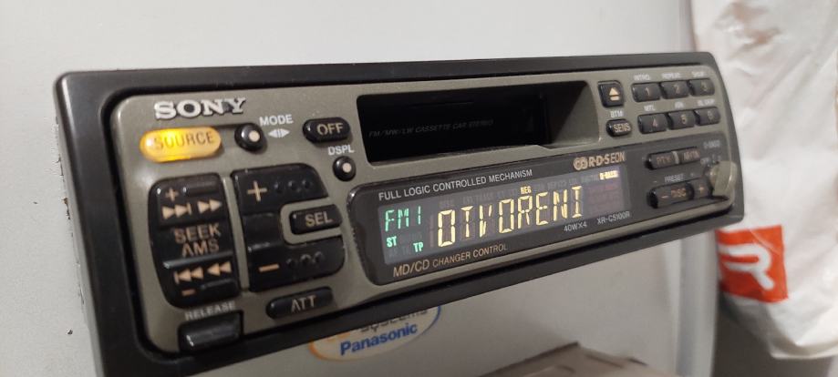 AUTORADIO SONY XR C 5100R AUTORADIO SONY XR C 5100R