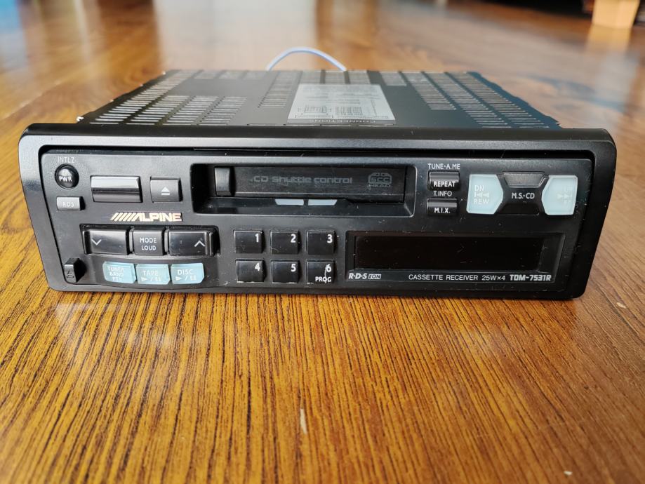 Auto-radio Cassette Receiver Alpine TDM-7531R FM/MW/LW/RDS, ispravno.