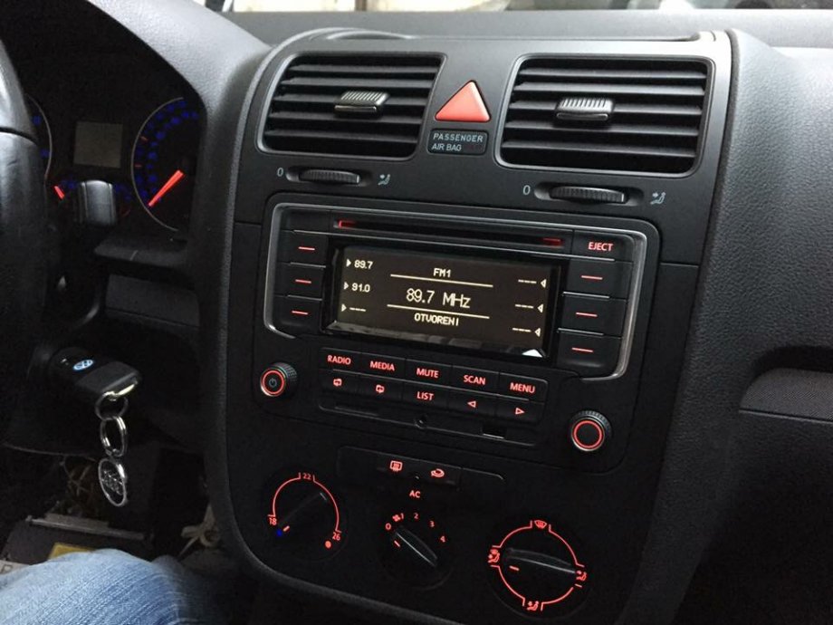 Original radio VW Golf 5, 6, Eos, Passat SD, USB, Aux