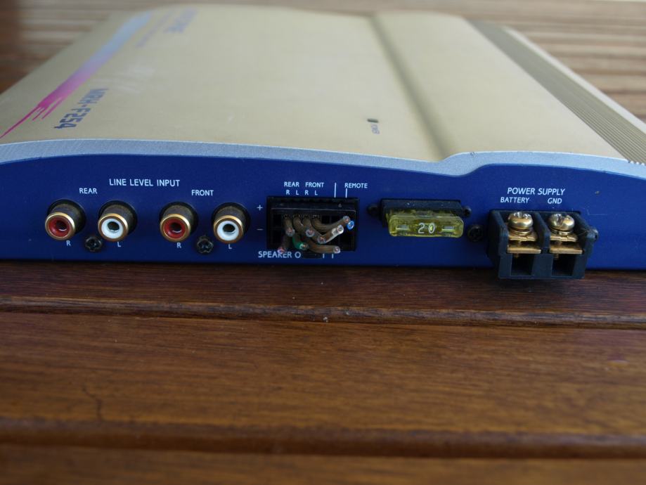 Alpine MRH-F254 4-kanalno auto pojačalo -SNIŽENO, SNIŽENO