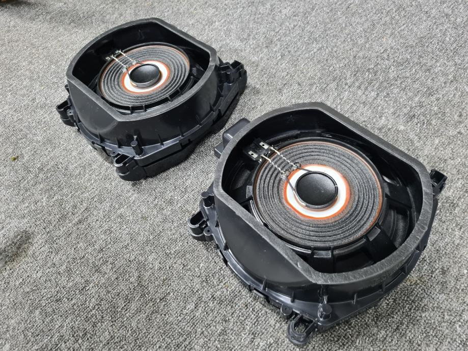 Bmw zvucnici bass harman kardon TOP HIFI