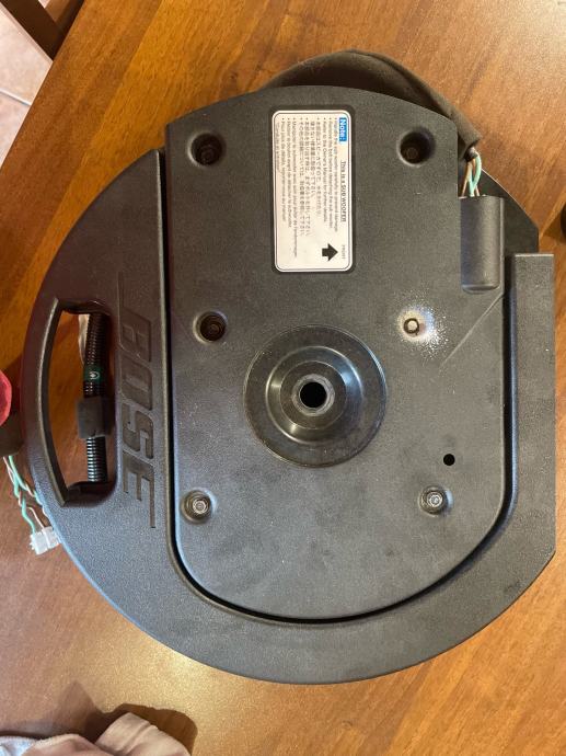 Bose subwoofer Mazda