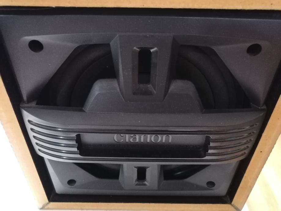 Clarion SRV202 aktivni subwoofer za auto