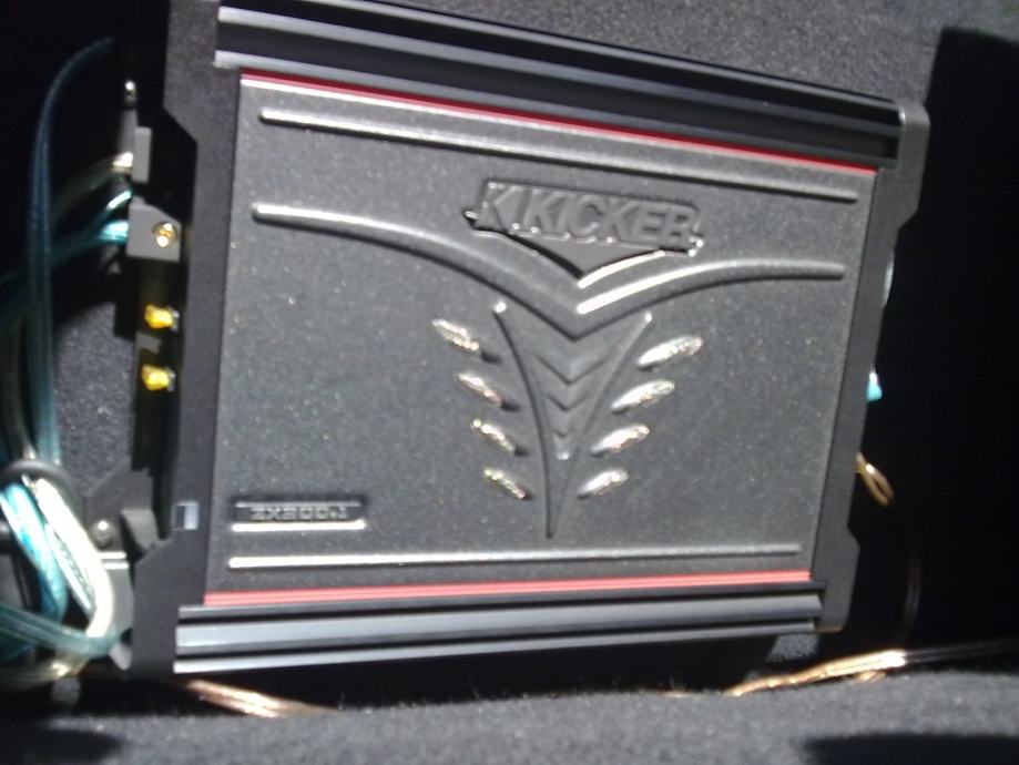 Kicker pojačalo + Pioneer Subwoofer