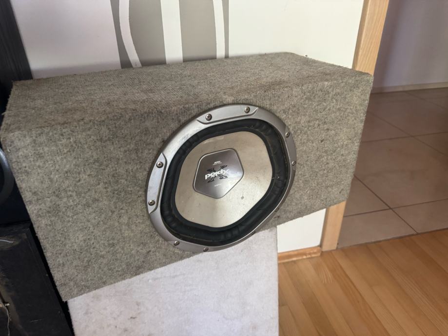 Subwoofer za auto JBL Magnat