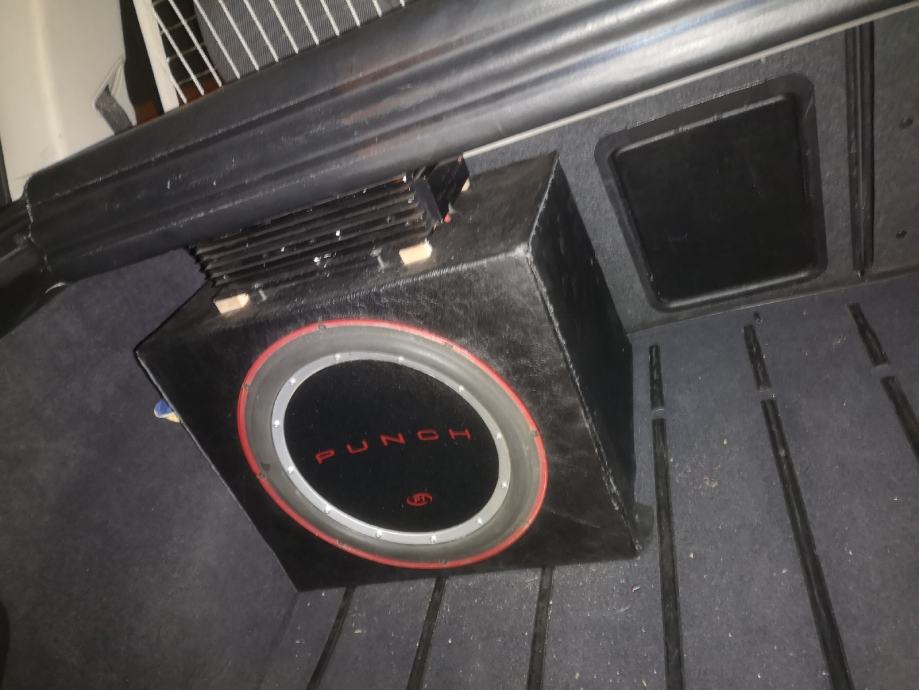 Subwoofer za auto
