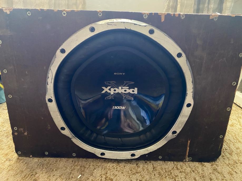 Subwoofer Sony 1300
