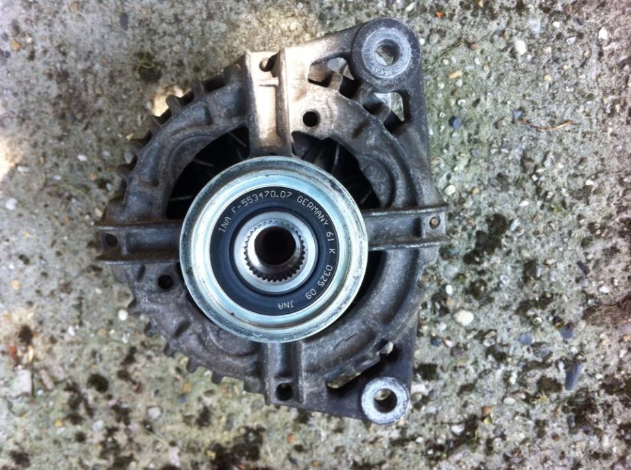 Alternator golf 4
