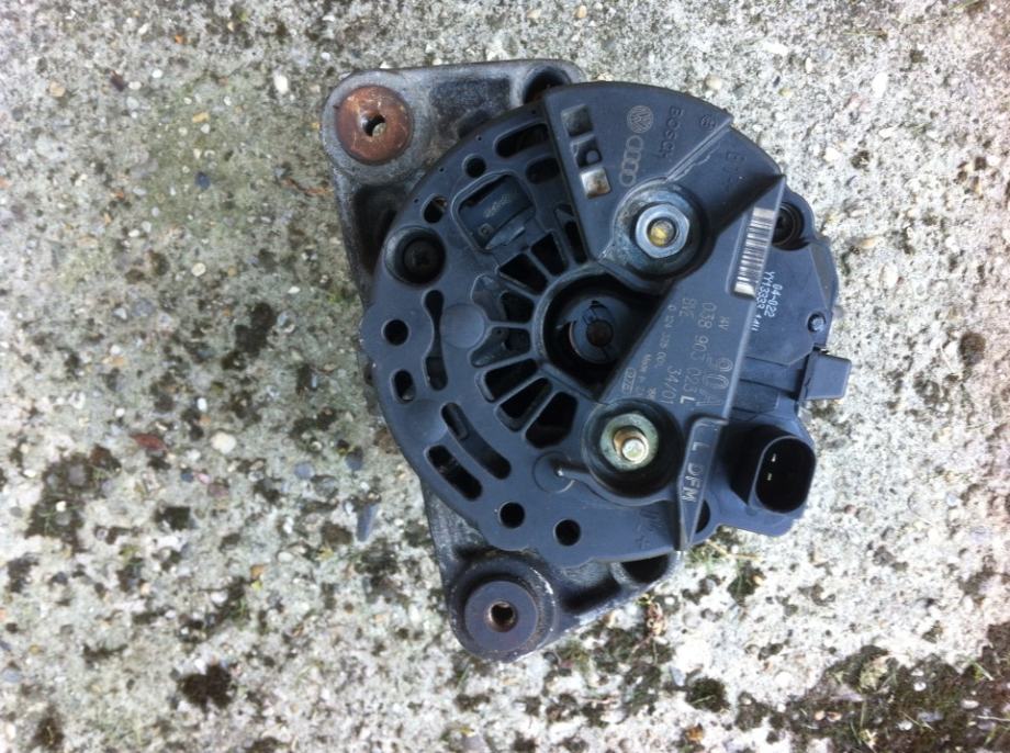 Alternator golf 4