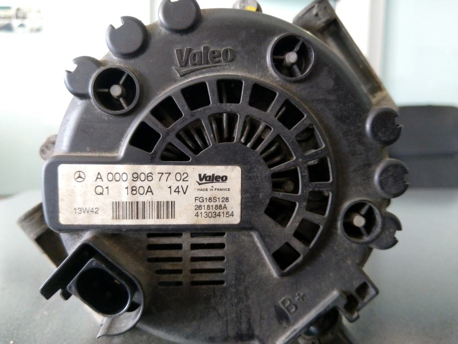 Alternator Mercedes CDI A0009067702