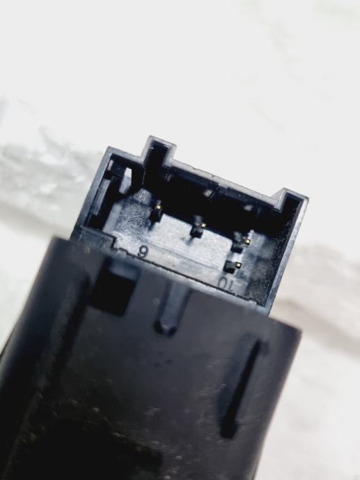 Audi a3 a4 a5 Q5 prekidač za alarm 4F0962109B