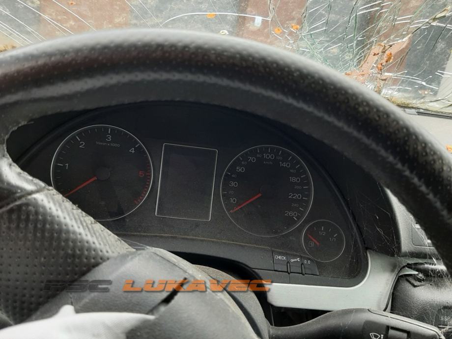AUDI A4 B7 INSTRUMENT TABLA A4 B7 KILOMETAR SAT